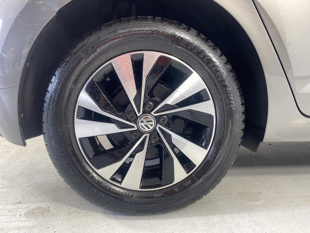 Photo '12' of Volkswagen Polo Photo '12' of Volkswagen Polo