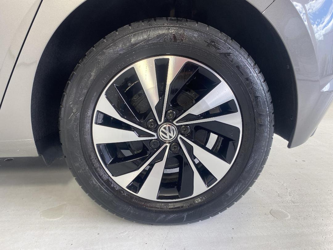 Photo '11' of Volkswagen Polo Photo '11' of Volkswagen Polo