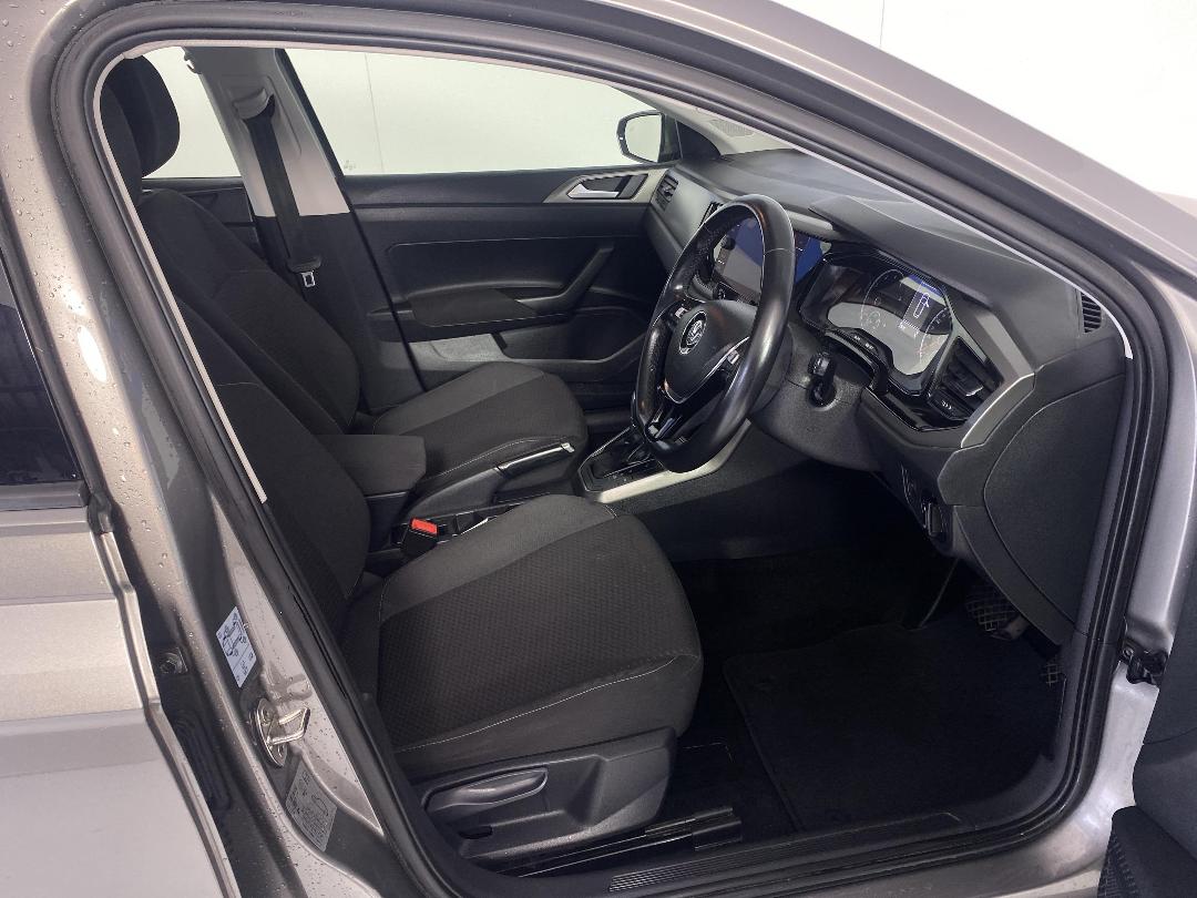 Photo '16' of Volkswagen Polo Photo '16' of Volkswagen Polo