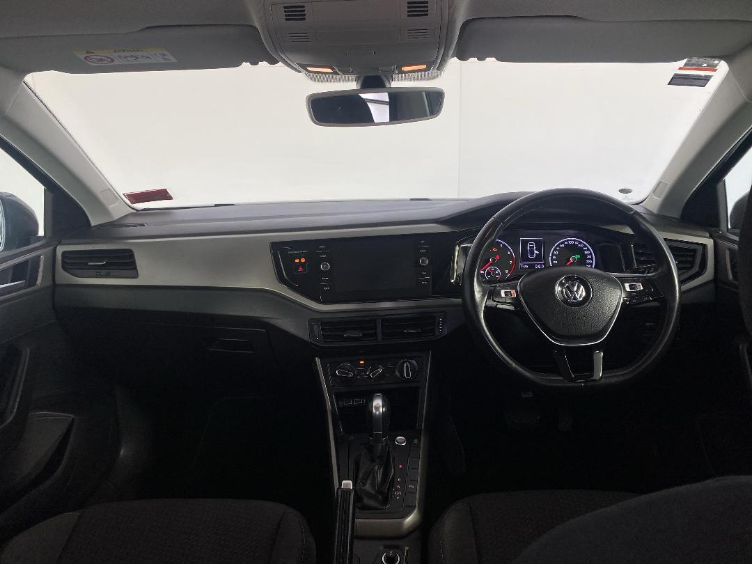 Photo '17' of Volkswagen Polo Photo '17' of Volkswagen Polo