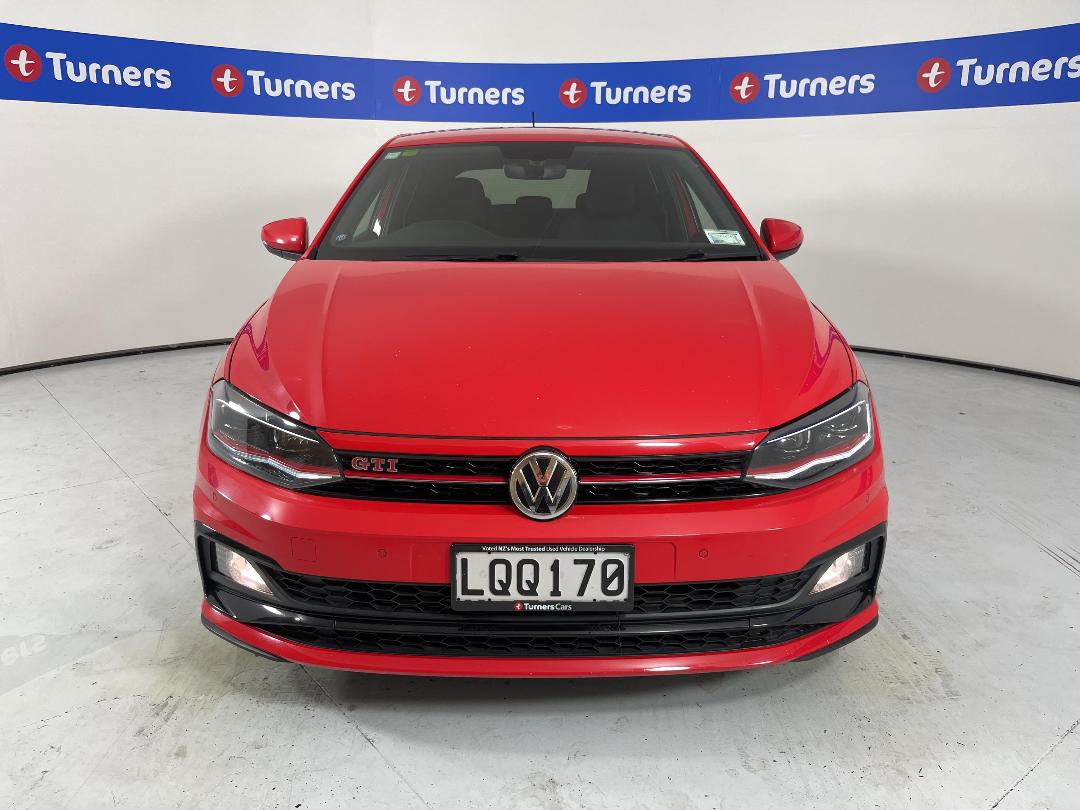 Photo '2' of Volkswagen Polo Photo '2' of Volkswagen Polo