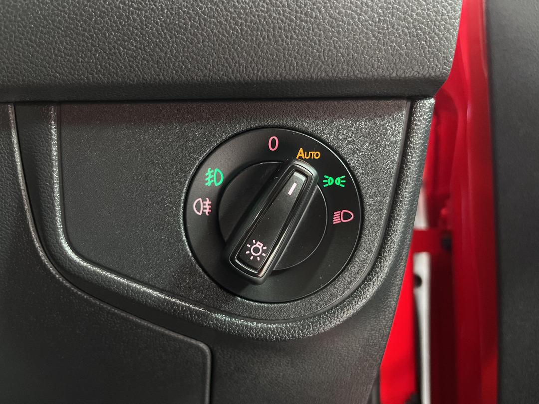 Photo '32' of Volkswagen Polo Photo '32' of Volkswagen Polo