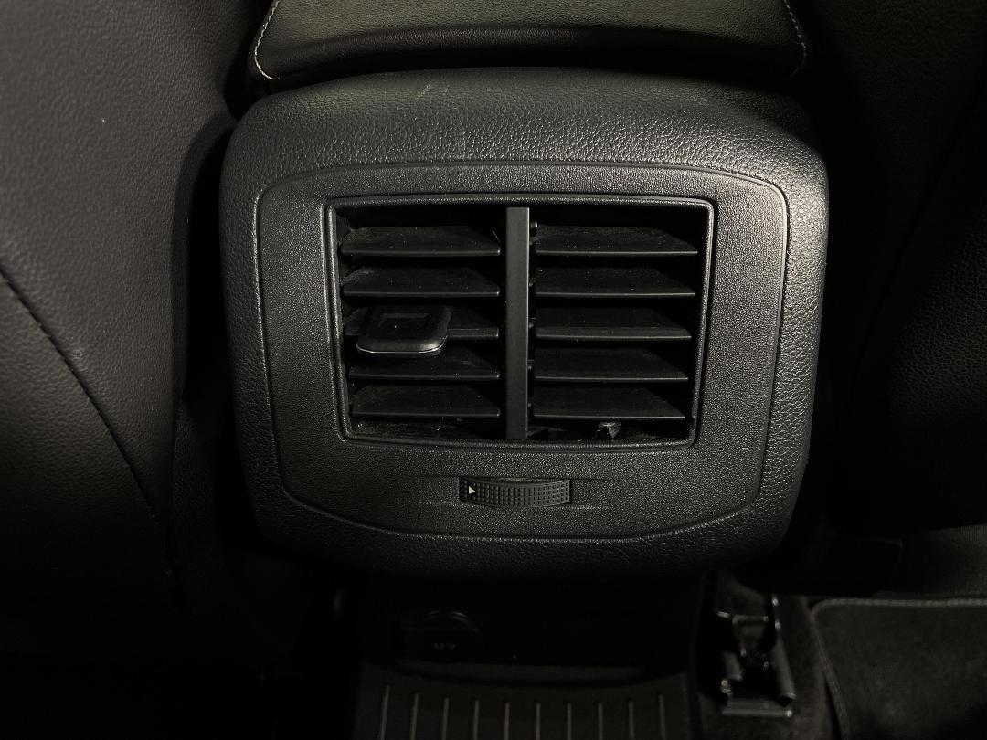 Photo '24' of Volkswagen T-ROC Photo '24' of Volkswagen T-ROC