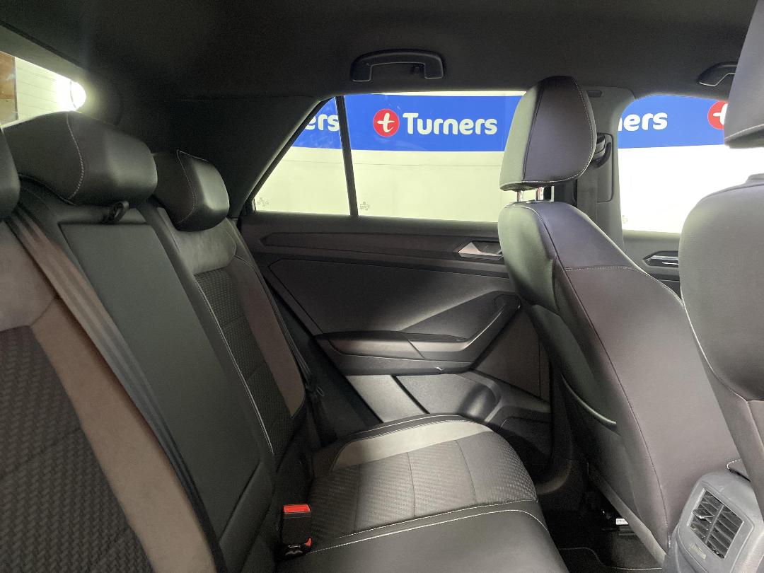 Photo '20' of Volkswagen T-ROC Photo '20' of Volkswagen T-ROC