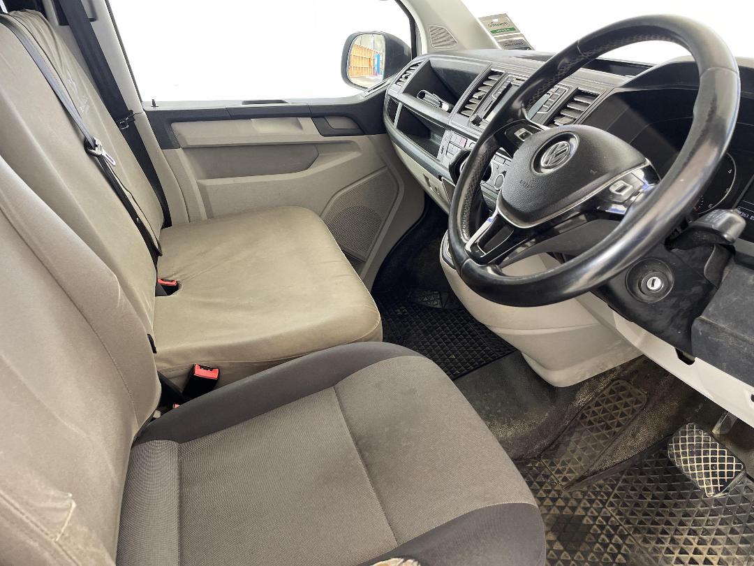 Photo '16' of Volkswagen T6