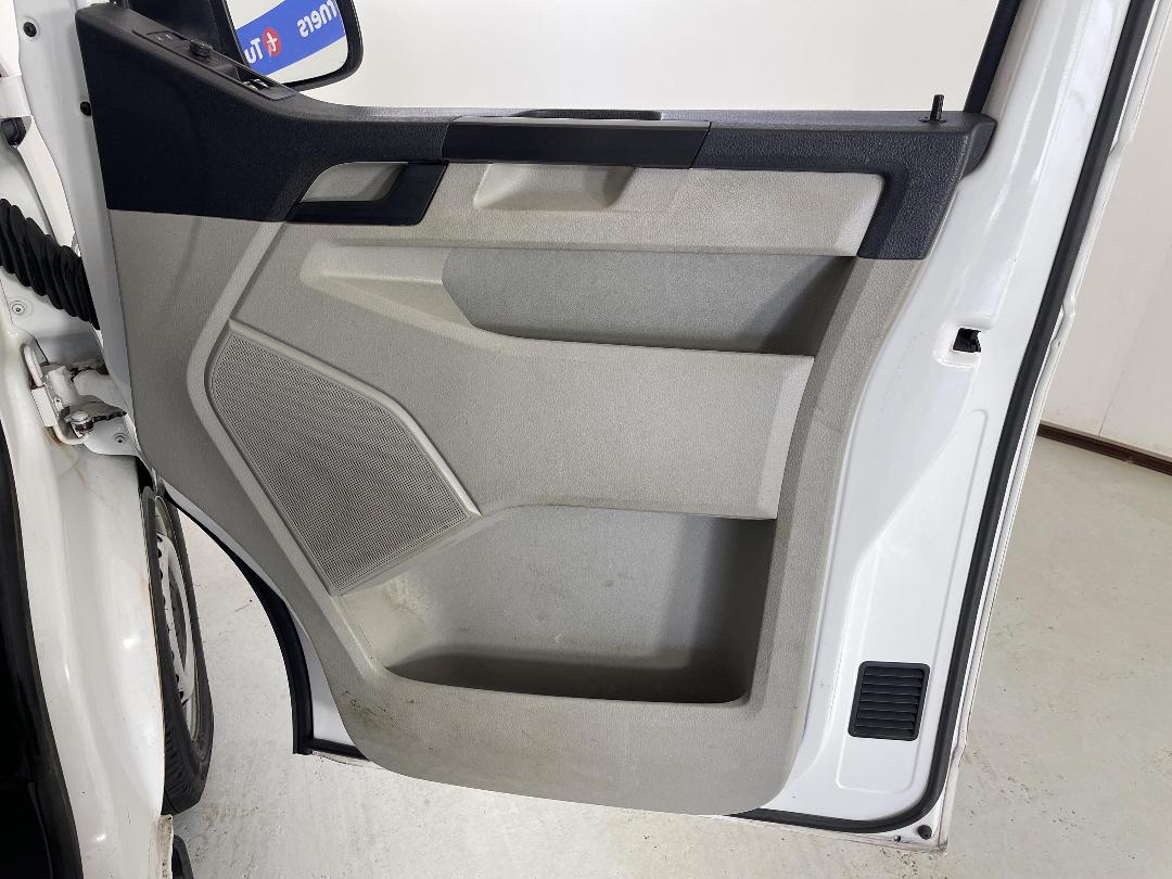 Photo '15' of Volkswagen T6