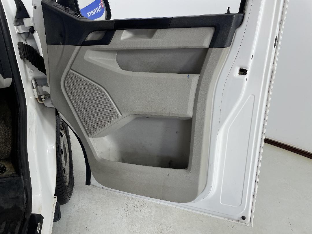 Photo '15' of Volkswagen T6