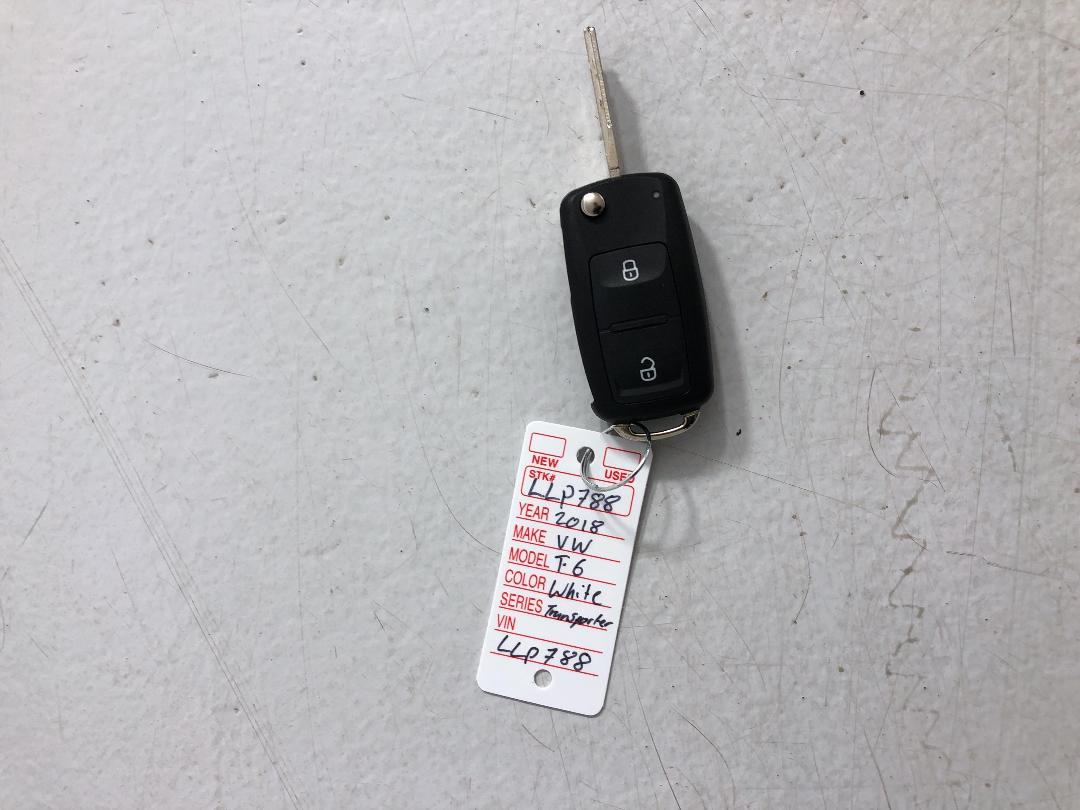 Photo '22' of Volkswagen T6 Photo '22' of Volkswagen T6