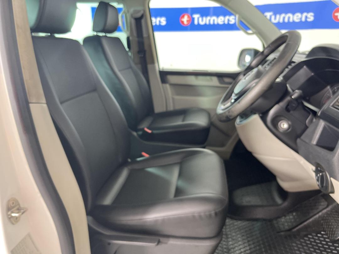 Photo '16' of Volkswagen T6 Photo '16' of Volkswagen T6