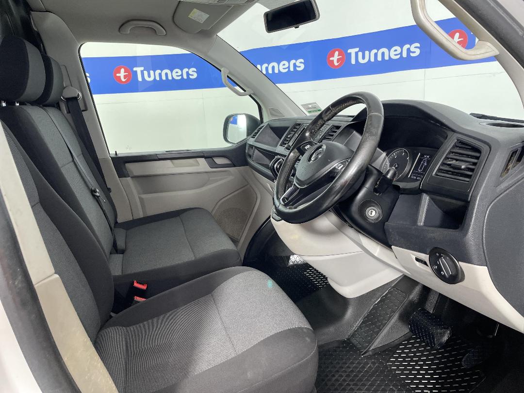 Photo '16' of Volkswagen T6 Photo '16' of Volkswagen T6