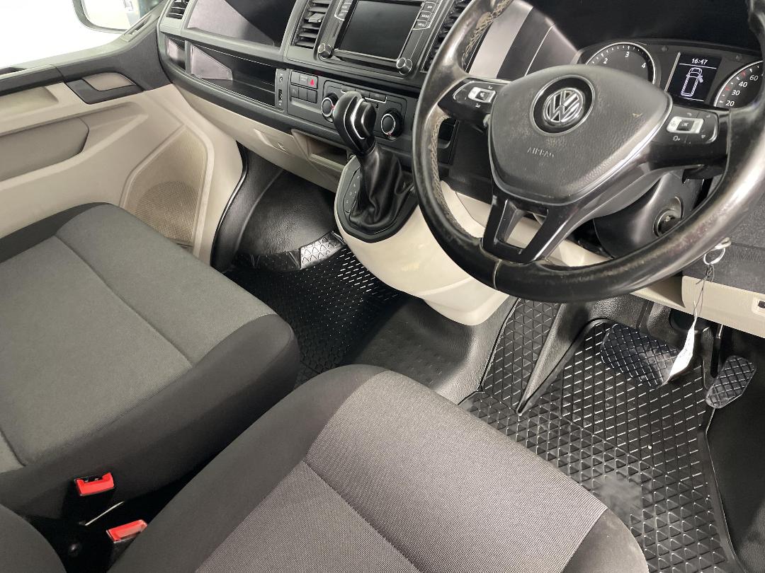 Photo '18' of Volkswagen T6 Photo '18' of Volkswagen T6