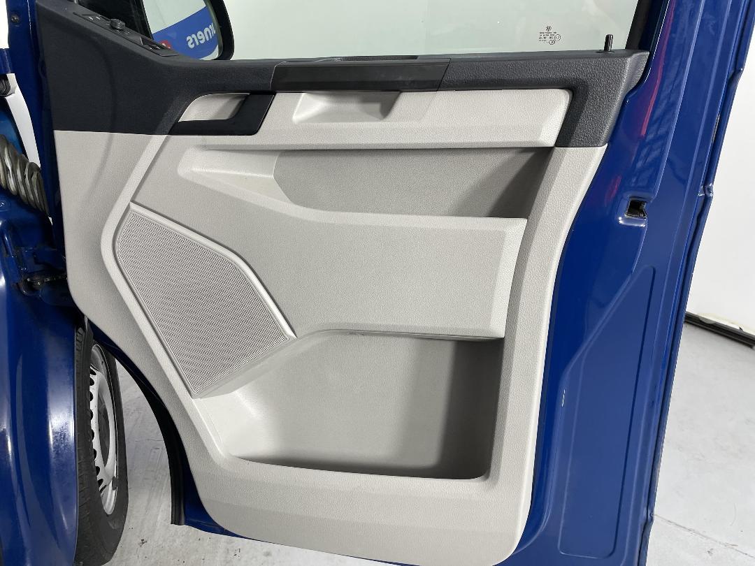 Photo '15' of Volkswagen T6