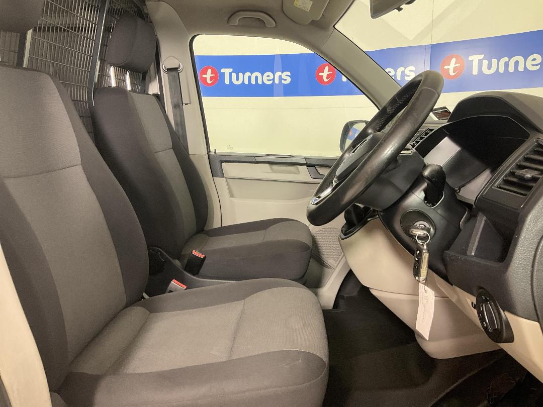 Photo '16' of Volkswagen T6