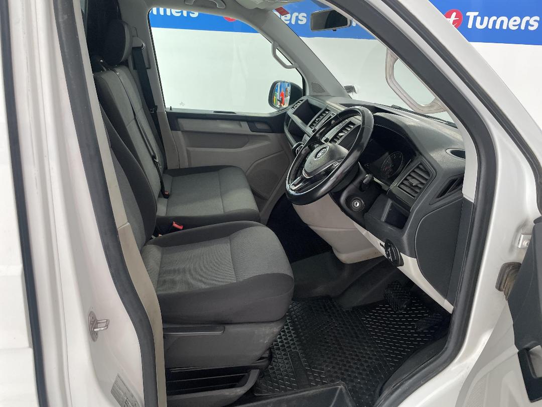 Photo '16' of Volkswagen T6