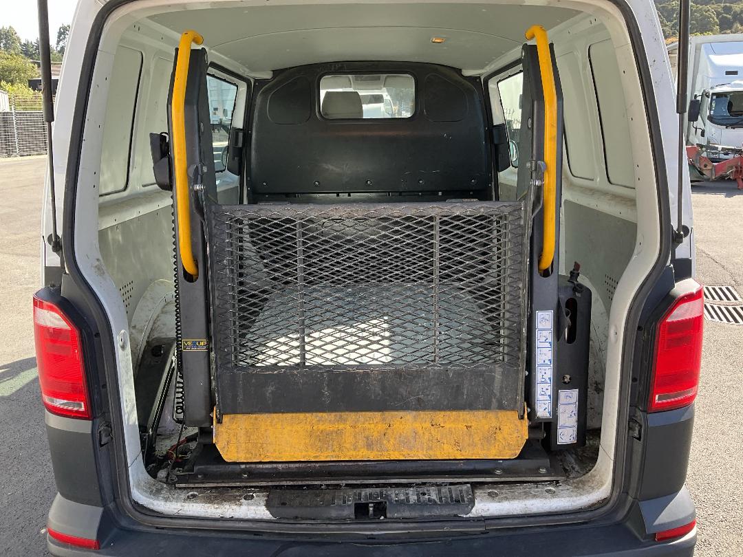 Photo '9' of Volkswagen T6 Transporter SWB