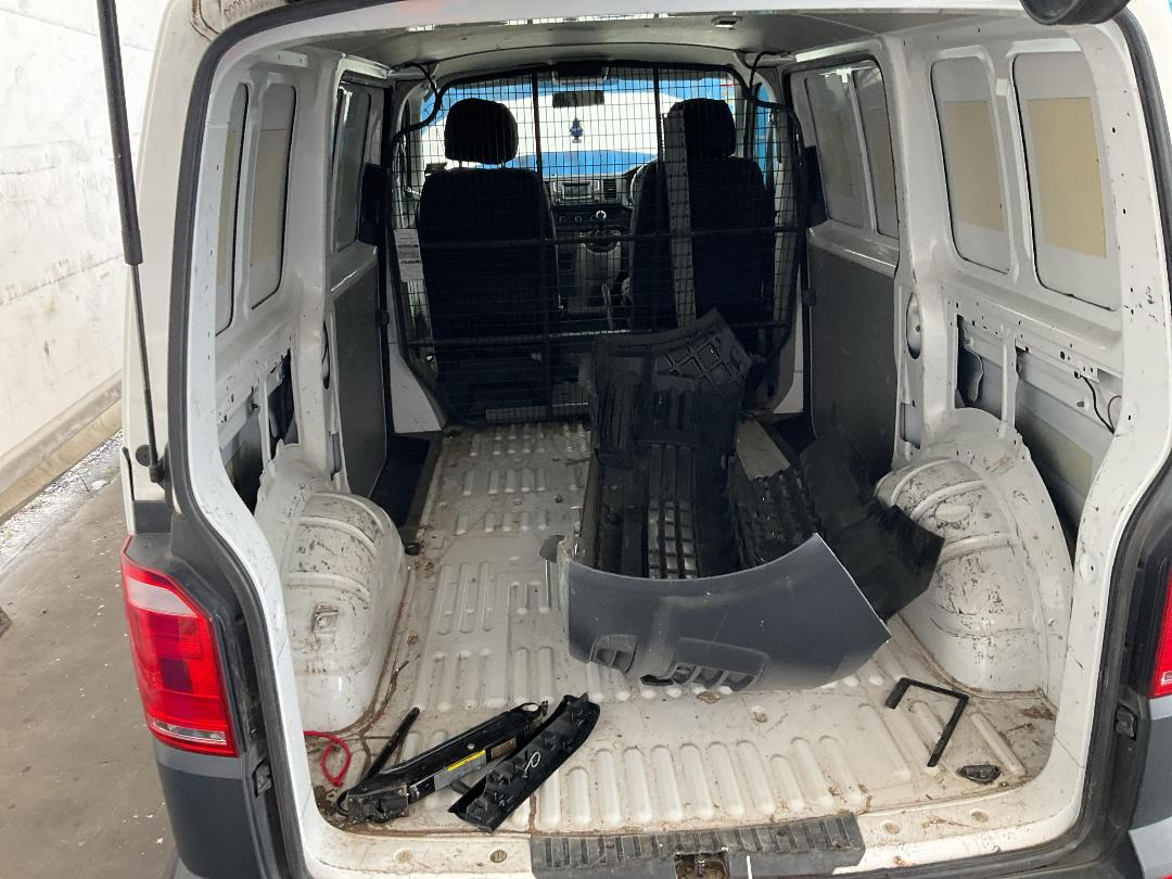 Photo '15' of Volkswagen T6 Runner SWB Photo '15' of Volkswagen T6 Runner SWB