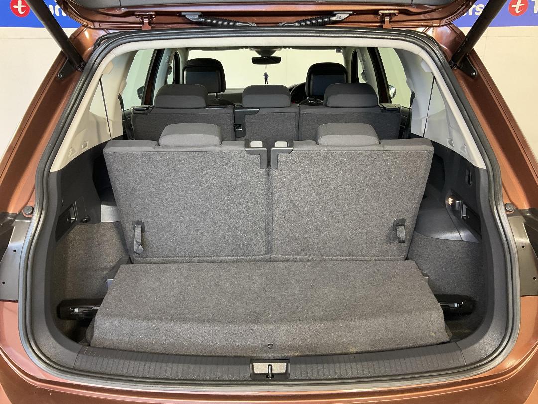 Photo '14' of Volkswagen Tiguan Photo '14' of Volkswagen Tiguan