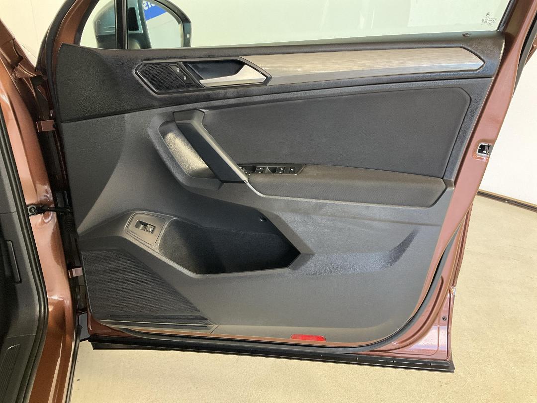 Photo '15' of Volkswagen Tiguan Photo '15' of Volkswagen Tiguan