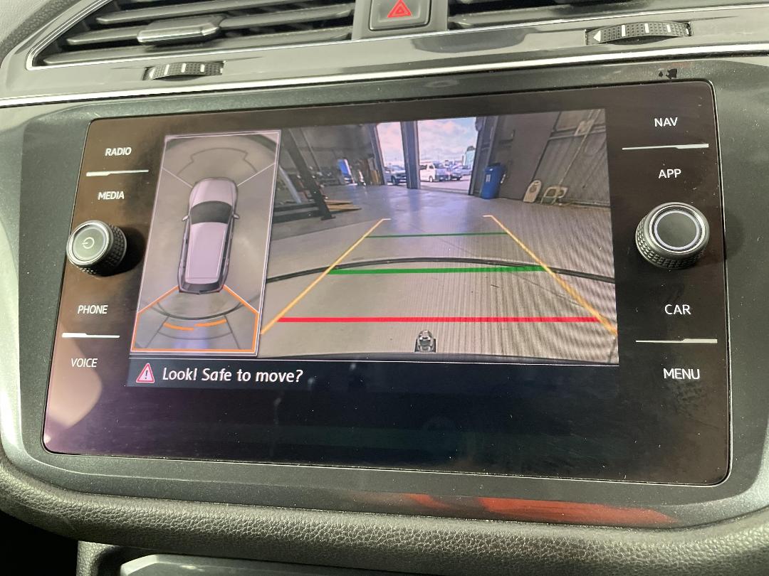 Photo '23' of Volkswagen Tiguan Photo '23' of Volkswagen Tiguan