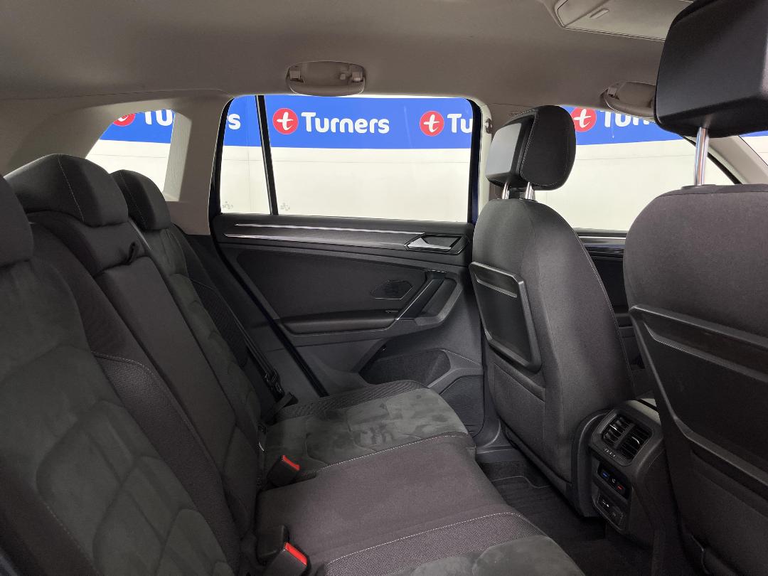 Photo '20' of Volkswagen Tiguan Photo '20' of Volkswagen Tiguan