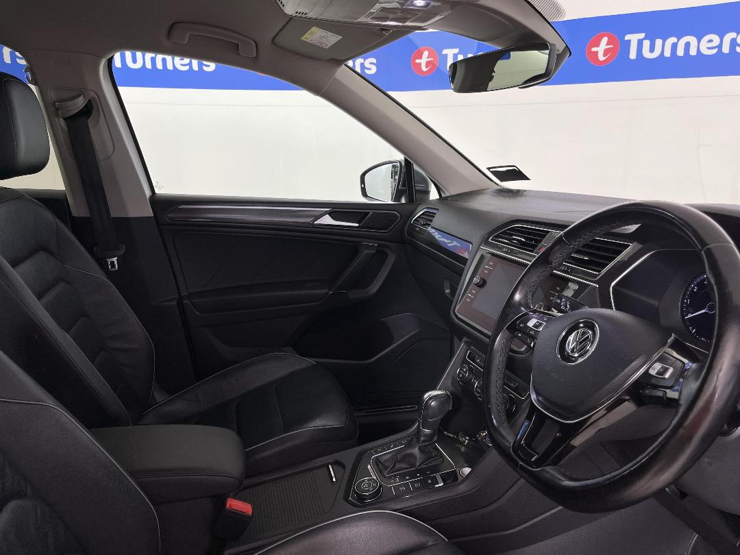 Photo '16' of Volkswagen Tiguan