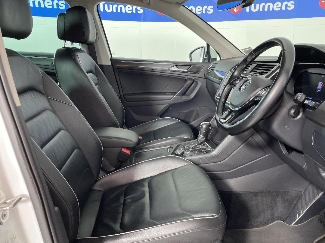 Photo '16' of Volkswagen Tiguan