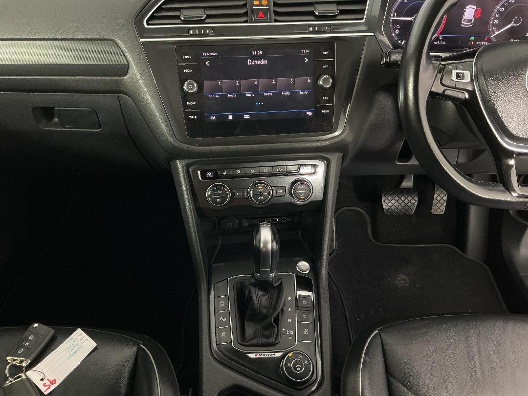 Photo '18' of Volkswagen Tiguan