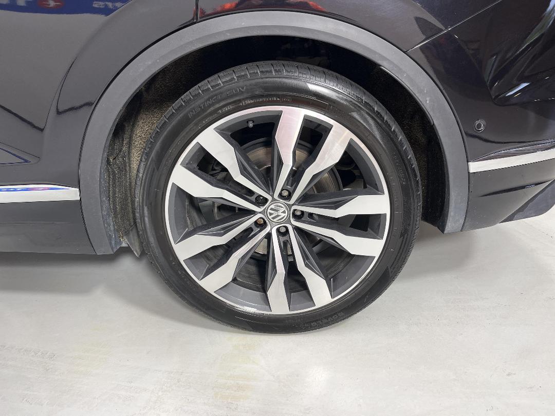 Photo '11' of Volkswagen Touareg