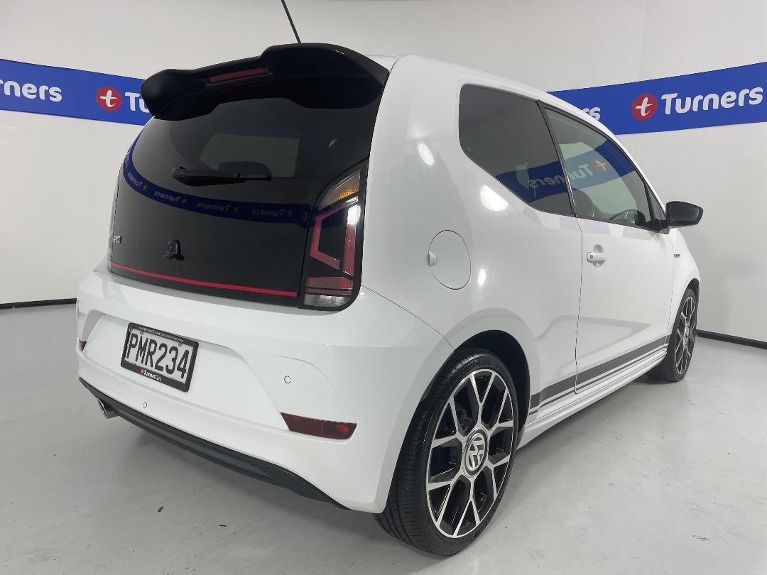 Photo '7' of Volkswagen UP