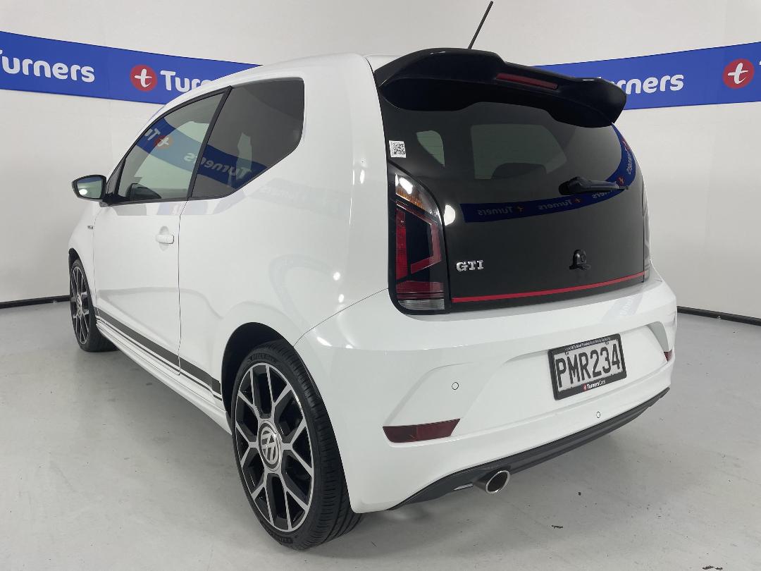 Photo '5' of Volkswagen UP