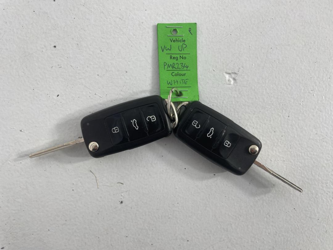 Photo '21' of Volkswagen UP