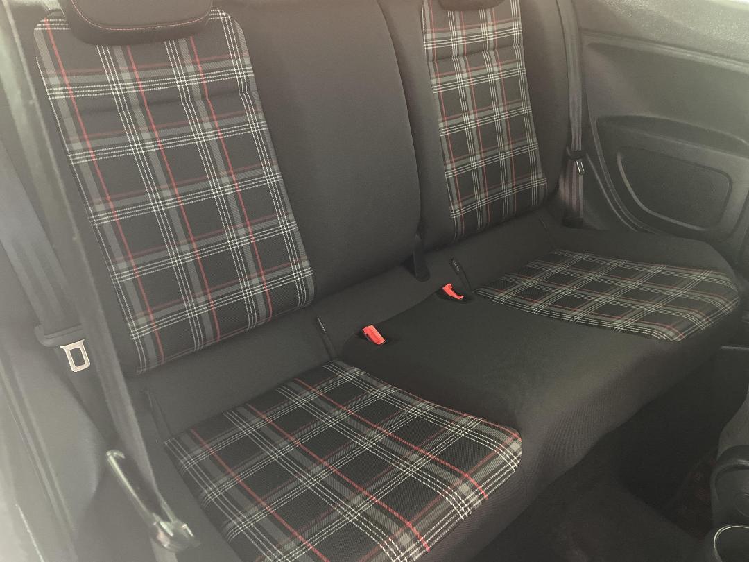 Photo '19' of Volkswagen UP