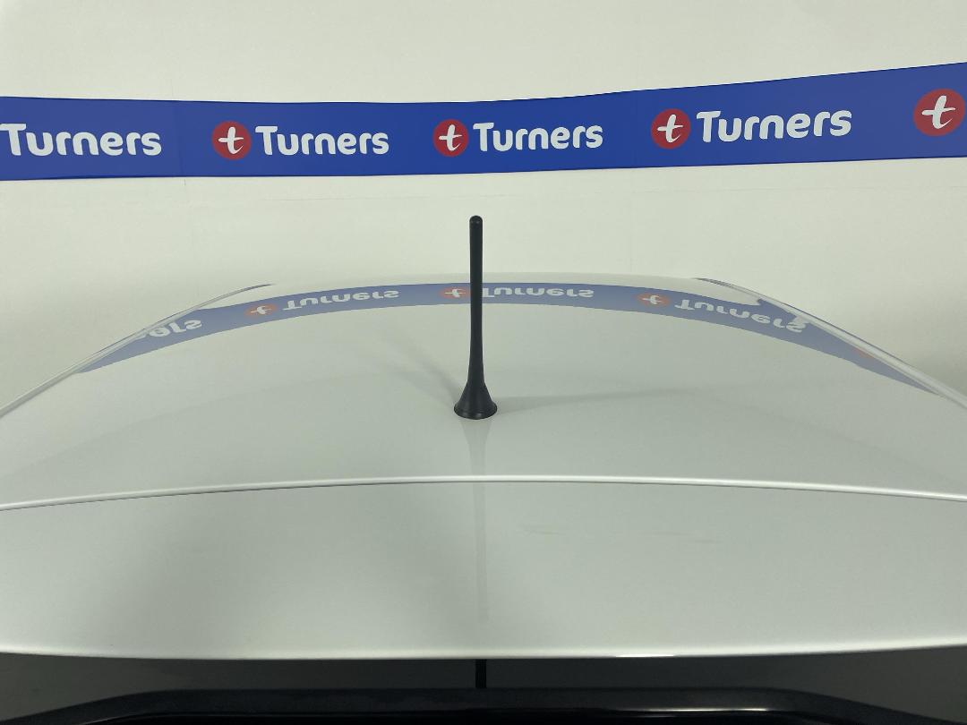 Photo '28' of Volkswagen UP