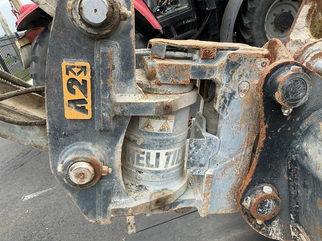 Photo '16' of Volvo ECR235CL Excavator