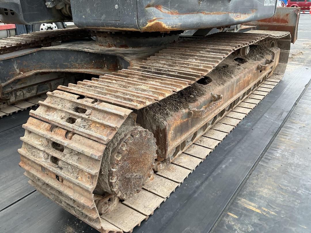 Photo '18' of Volvo ECR235CL Excavator