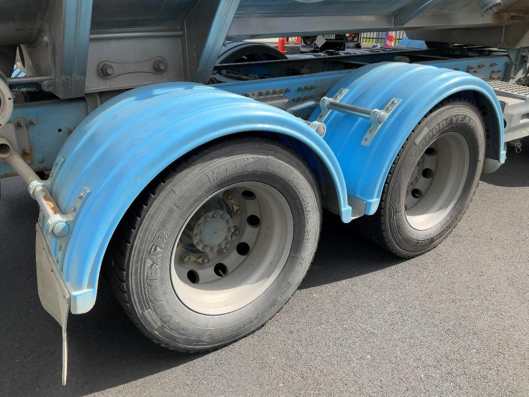 Photo '15' of Volvo FM 540 SERIES 4    8X4R Tanker