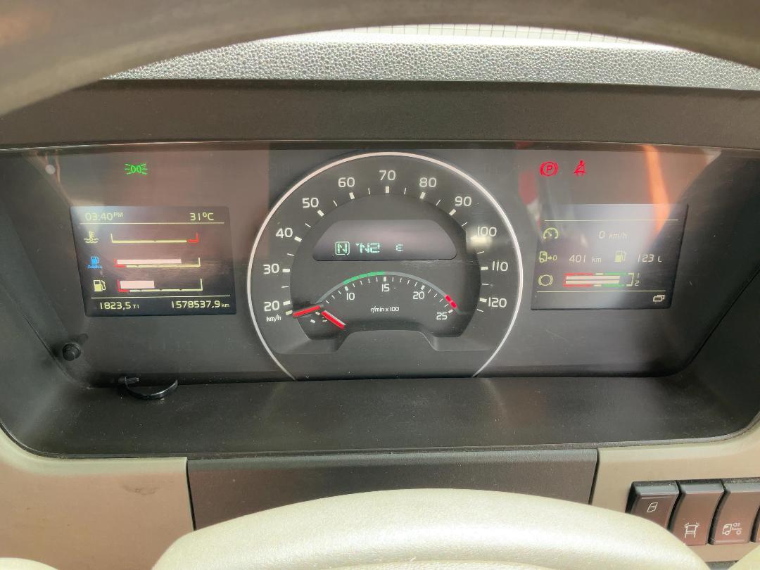 Photo '14' of Volvo FM 540 SERIES 4    8X4R Tanker