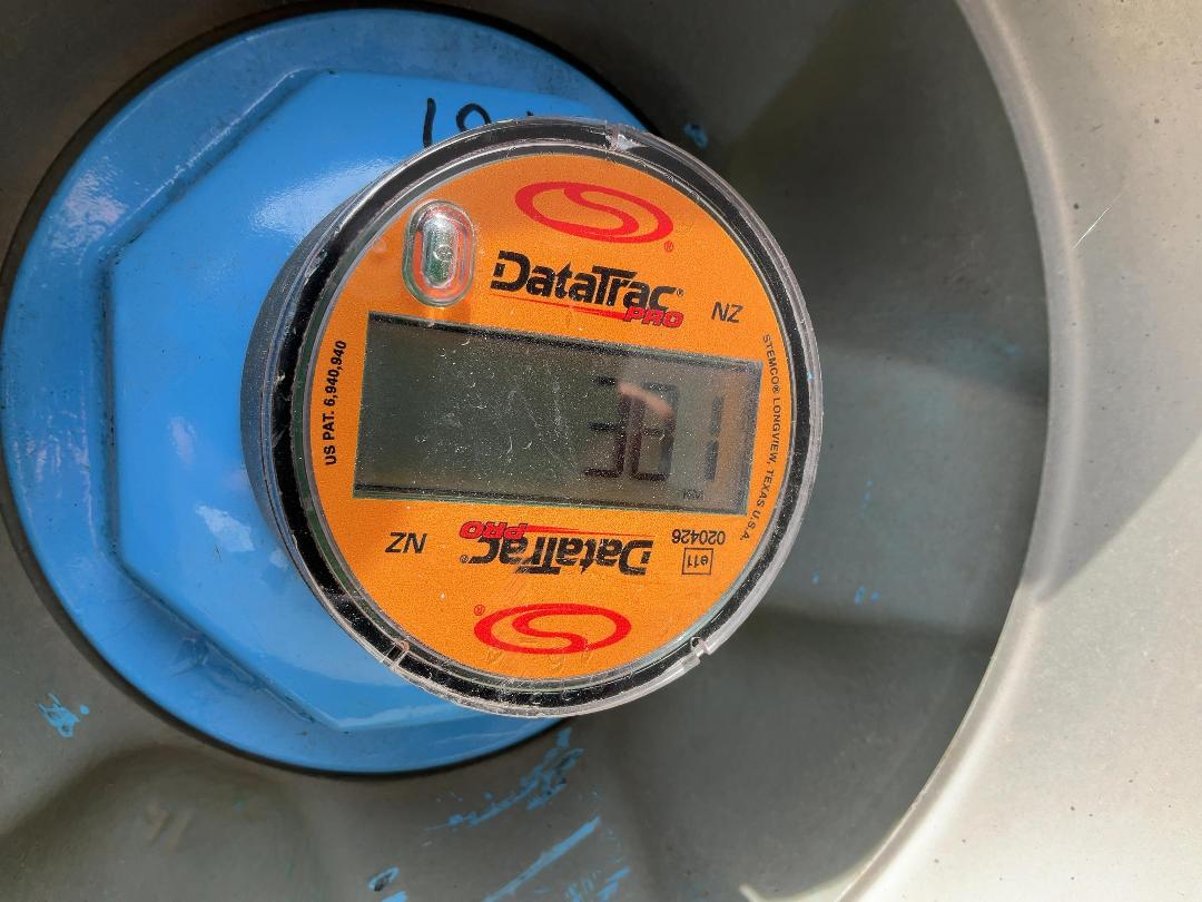 Photo '32' of Volvo FM 540 SERIES 4    8X4R Tanker