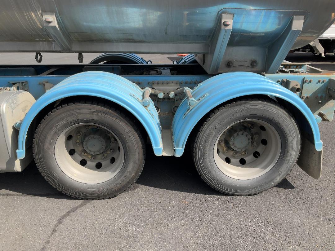 Photo '26' of Volvo FM 540 SERIES 4    8X4R Tanker