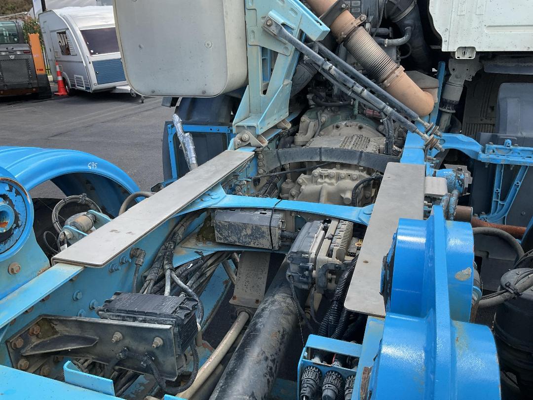 Photo '27' of Volvo FM 540 SERIES 4 8X4R Tanker