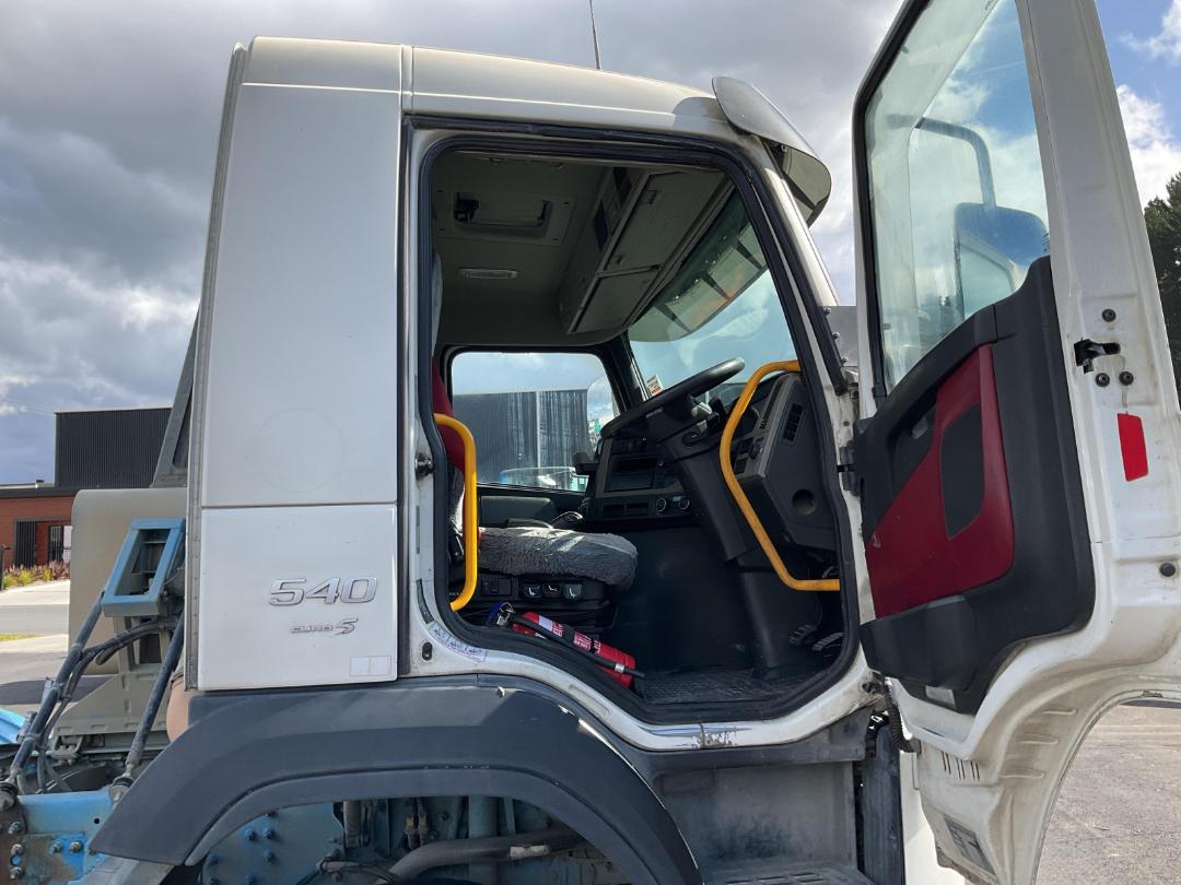 Photo '11' of Volvo FM540 Tanker