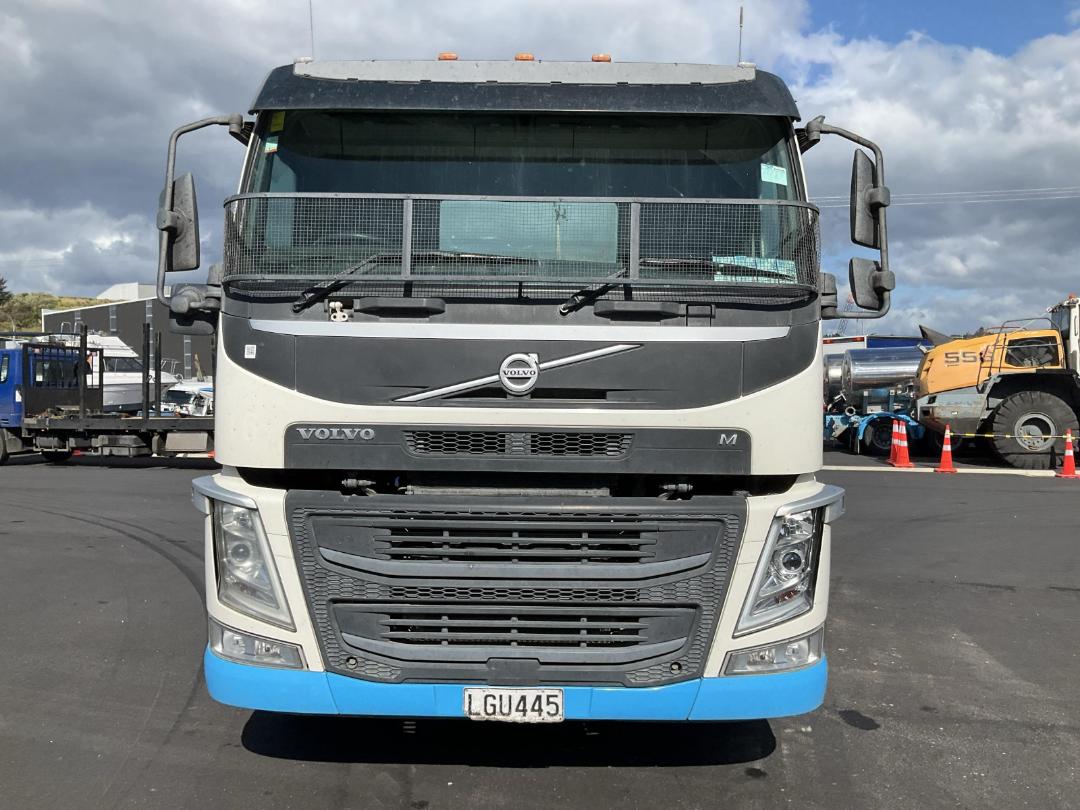 Photo '10' of Volvo FM540 Tanker