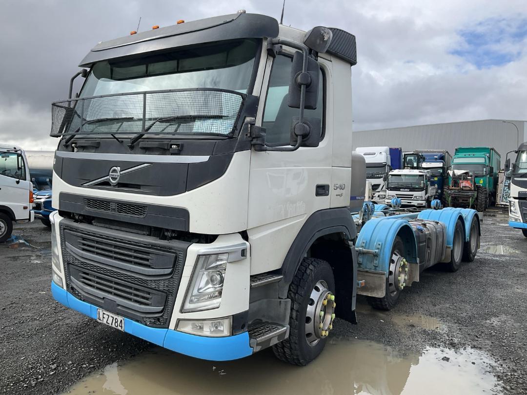 Photo '9' of Volvo FM540 Cab Chassis