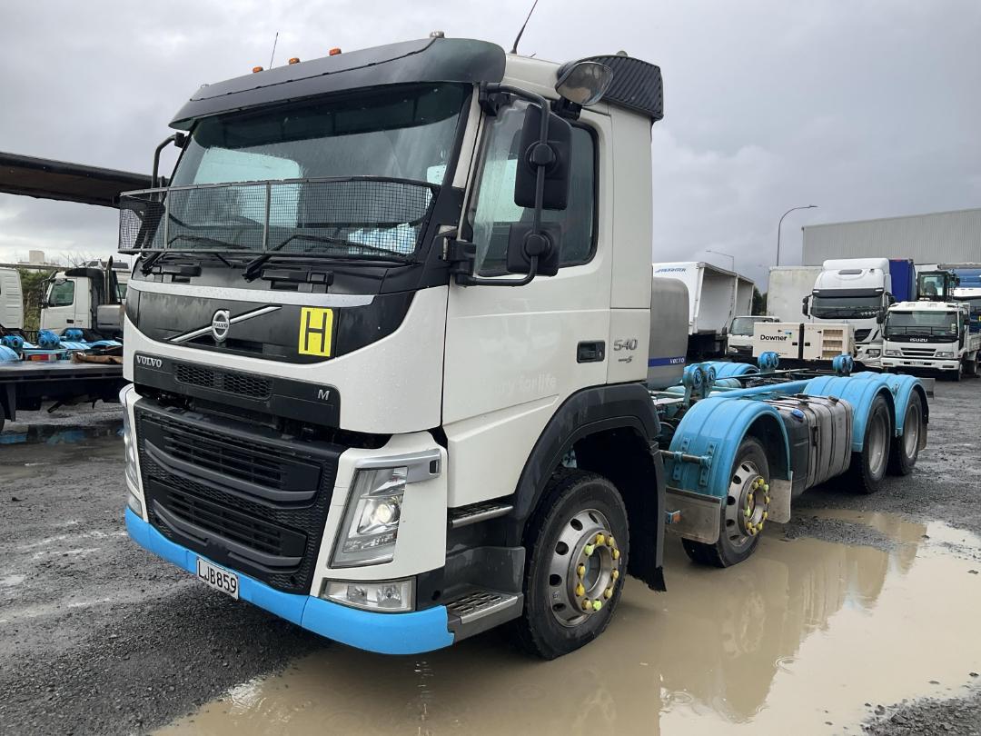 Photo '9' of Volvo FM540 Cab Chassis