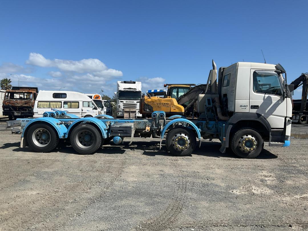 Photo '3' of Volvo FM540 Cab Chassis
