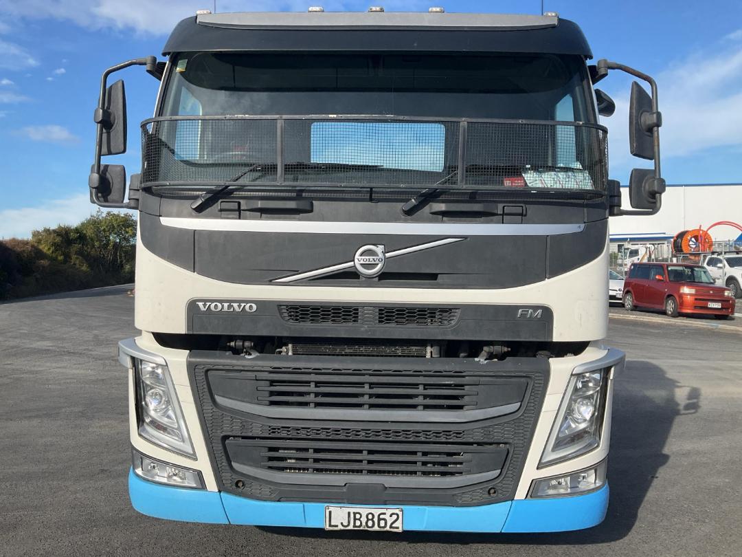 Photo '10' of Volvo FM540 Cab Chassis