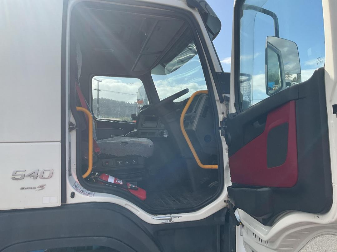 Photo '12' of Volvo FM540 Cab Chassis