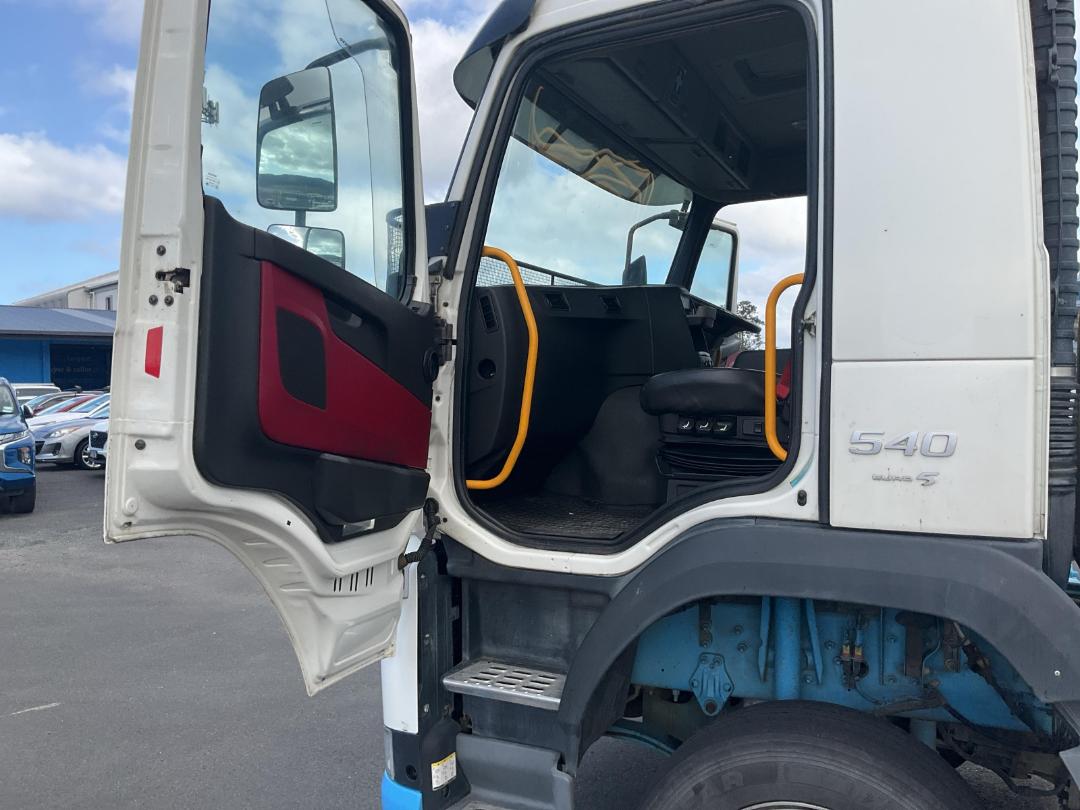 Photo '16' of Volvo FM540 Cab Chassis