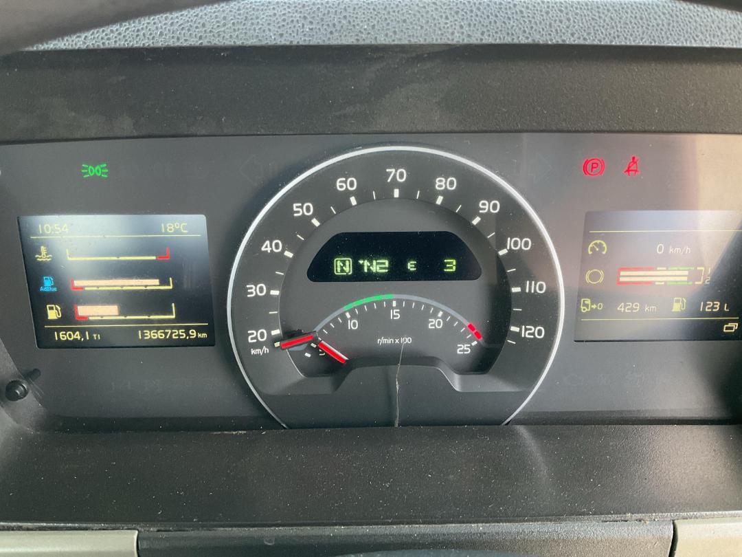 Photo '33' of Volvo FM540 Cab Chassis