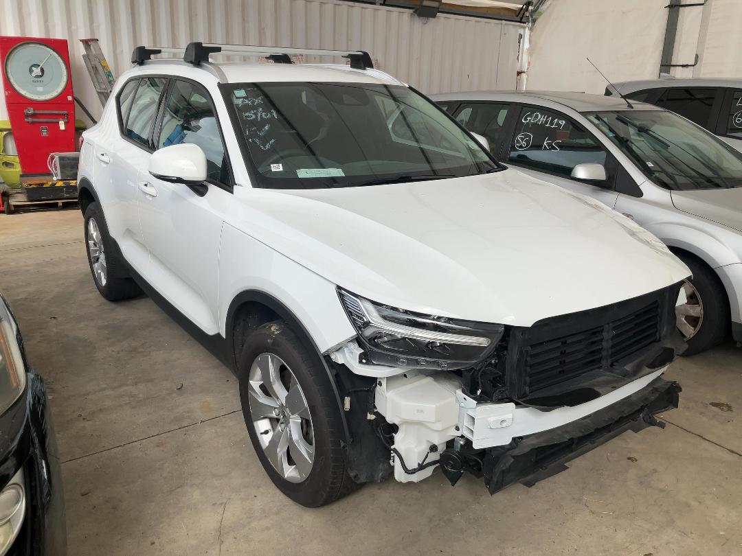Photo '5' of Volvo XC40 T4 FWD Momentum Photo '5' of Volvo XC40 T4 FWD Momentum